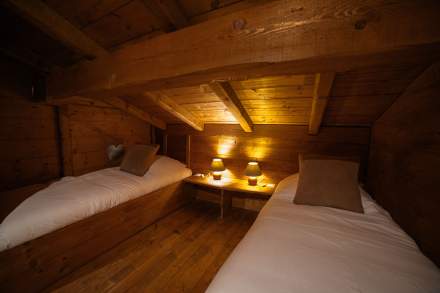 <span><span><span><span>Location Chalets en Haute-Savoie, Passy · Les Greniers du Mont Blanc</span></span></span></span>