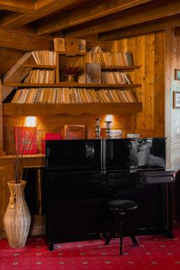 Chalet 50 people Haute-Savoie · Les Greniers du Mont-Blanc